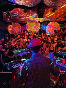 Whirl-y-Gig-No90-Live-2026-3-3