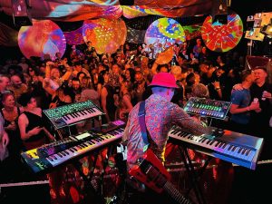 Whirl-y-Gig-No90-Live-2026-3-6